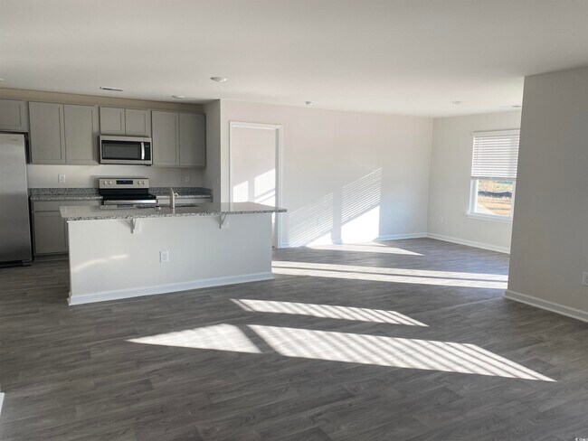 Building Photo - 5605 US-501