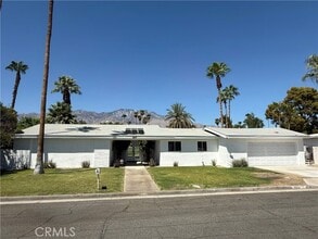 Building Photo - 170 N Palm Canyon Dr