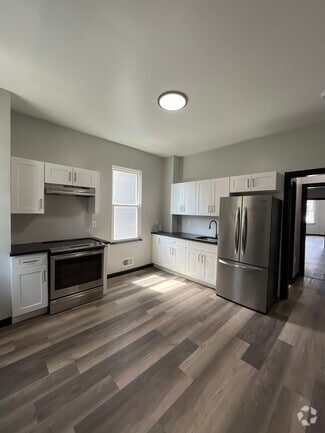 Building Photo - 82 Orient Ave