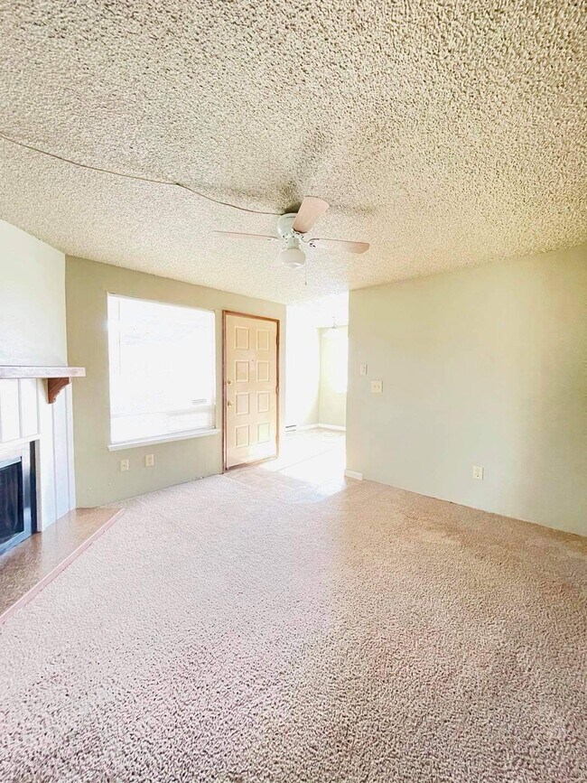 Building Photo - 4515 S Puget Sound Ave Apt #1