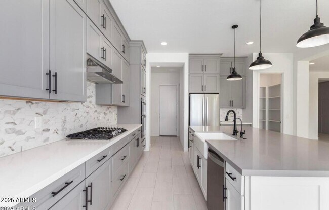 Foto del edificio - 10345 E Thatcher Ave