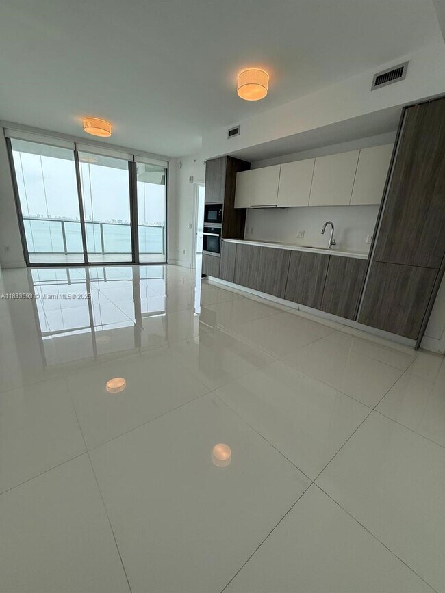 Foto del edificio - 2900 NE 7th Ave