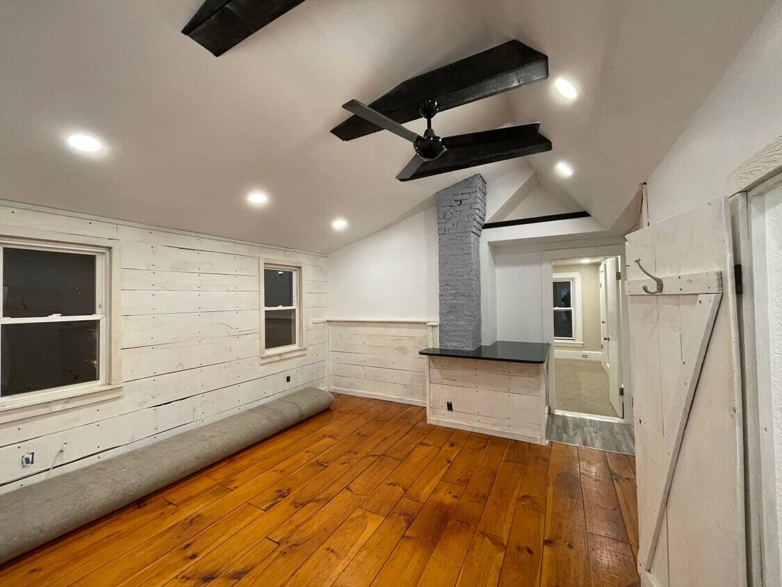 Living Room - 112 W Main St