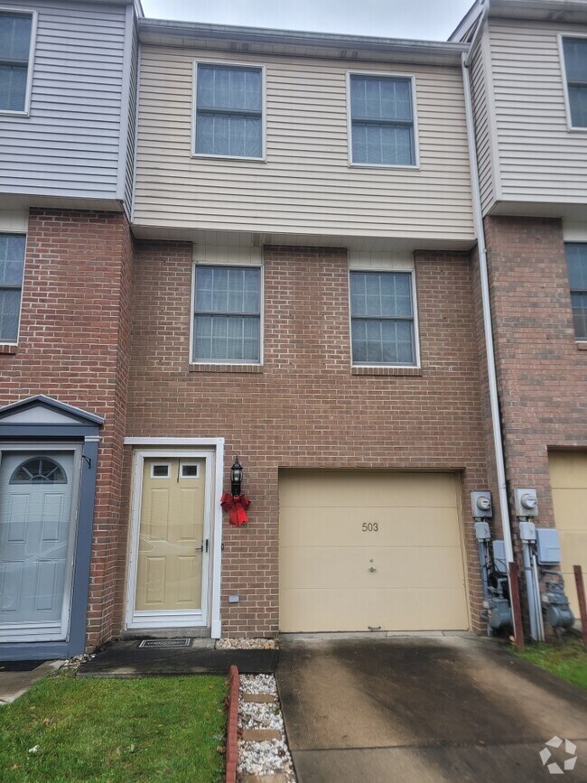 Prospect Heights Apartments for Rent with a Garage Pittsburgh, PA 1 Rentals