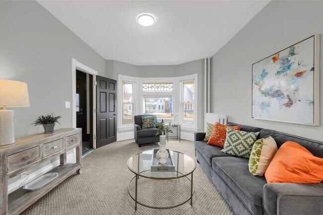 Foto del edificio - 1055 7th St W