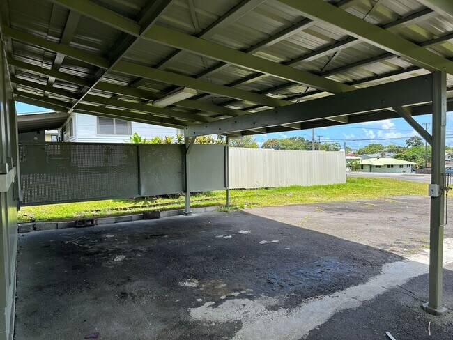 Foto del edificio - 3BR/2BA House with driveway and parking