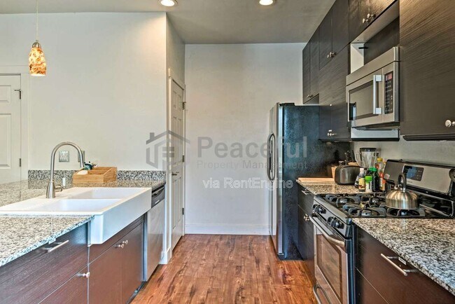 Foto del edificio - 462 E Haven Ave