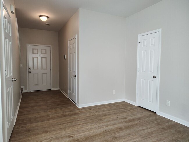 Foto del edificio - Pristine home located in the Woodbury comm...
