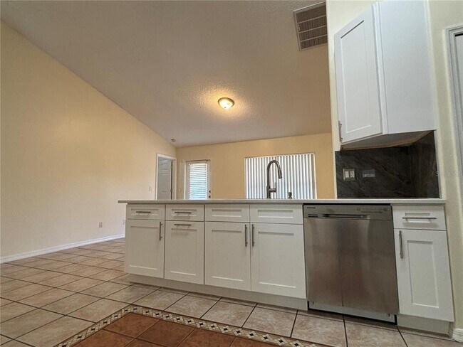 Building Photo - 1327 Big Sky Dr