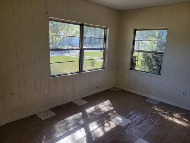 Foto del edificio - 746 E Garden St