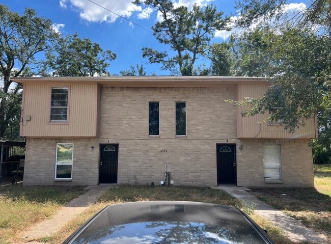 Building Photo - 6706 Finch St