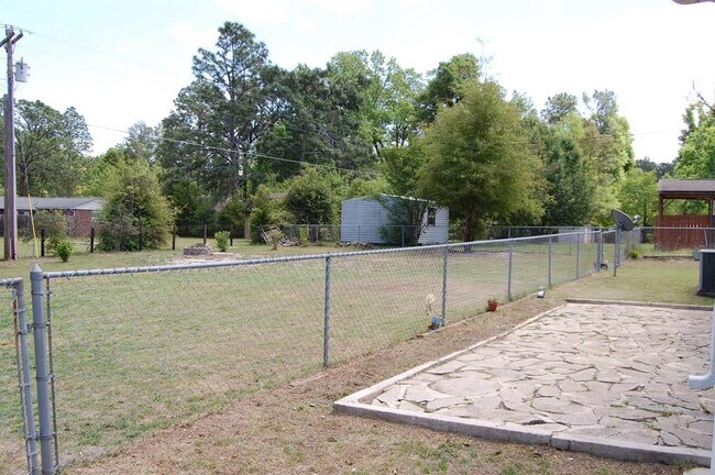Building Photo - 12 Clemson Dr