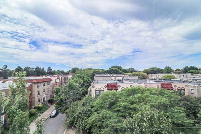 Building Photo - 40 Owen St