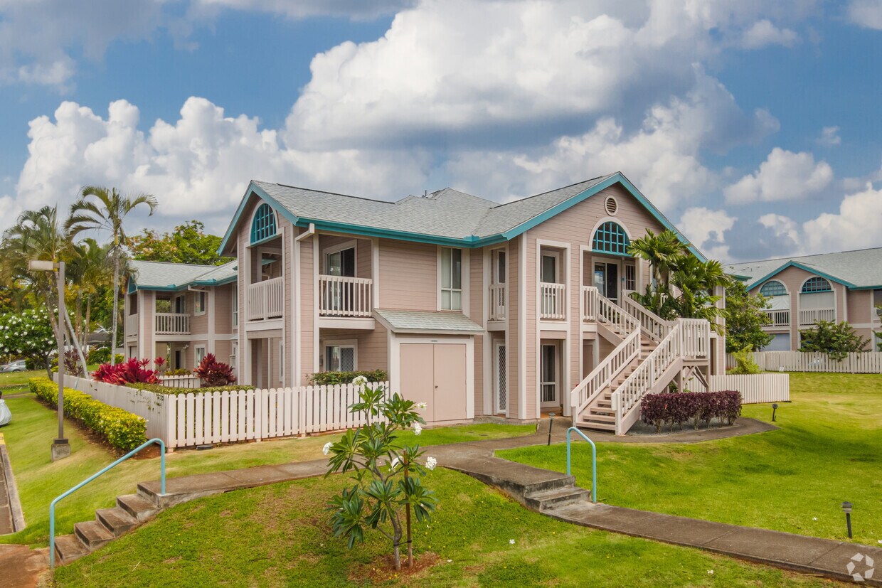 Primary Photo - Ho'omaka Village