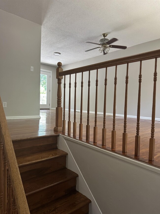 Building Photo - 2209 Gibbs Dr