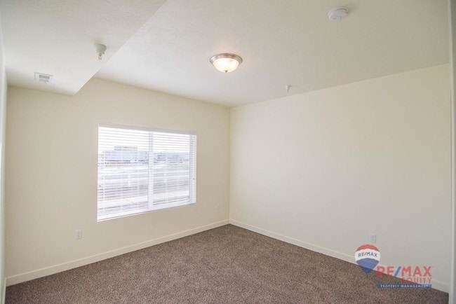 Building Photo - 784 E 500 S