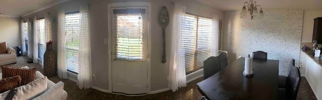 Foto del edificio - 2834 Dustin Pl Ct