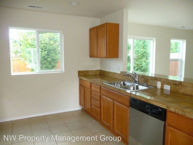 Foto del edificio - 3 br, 2.5 bath House - 4009 153rd Pl SE