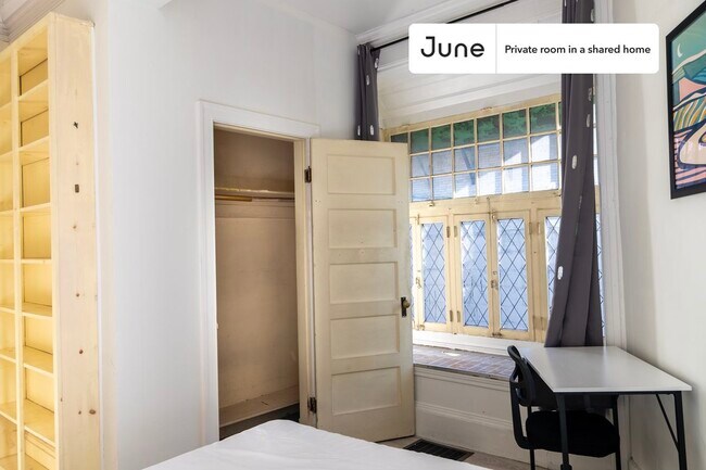 Foto del edificio - Room in Shared 4 bed/1.5 bath home