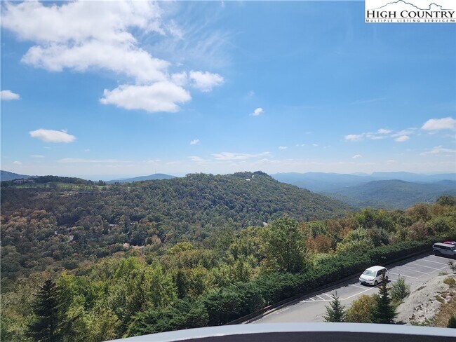 Foto del edificio - 303 Sugar Top Dr