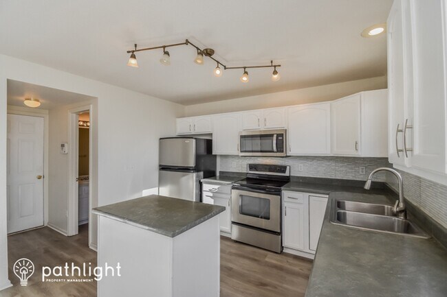 Building Photo - 1285 Lords Hill Dr, Fountain, CO, 80817