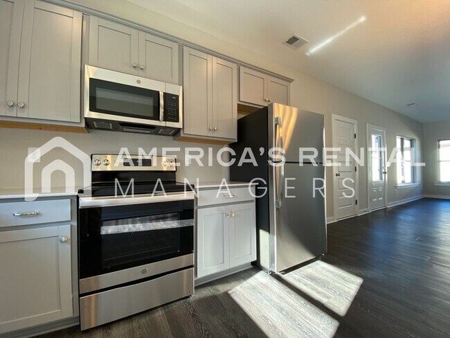 Foto del edificio - Home for Rent in Lincoln, AL... Available to View with 48 Hour Notice!!!