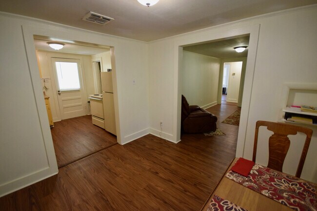 Building Photo - Great Home with Huge Fenced Yard