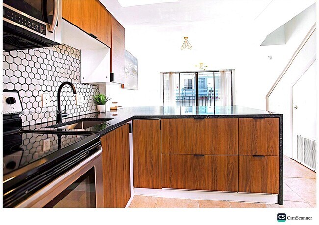 Foto del edificio - 1531 SE 15th St
