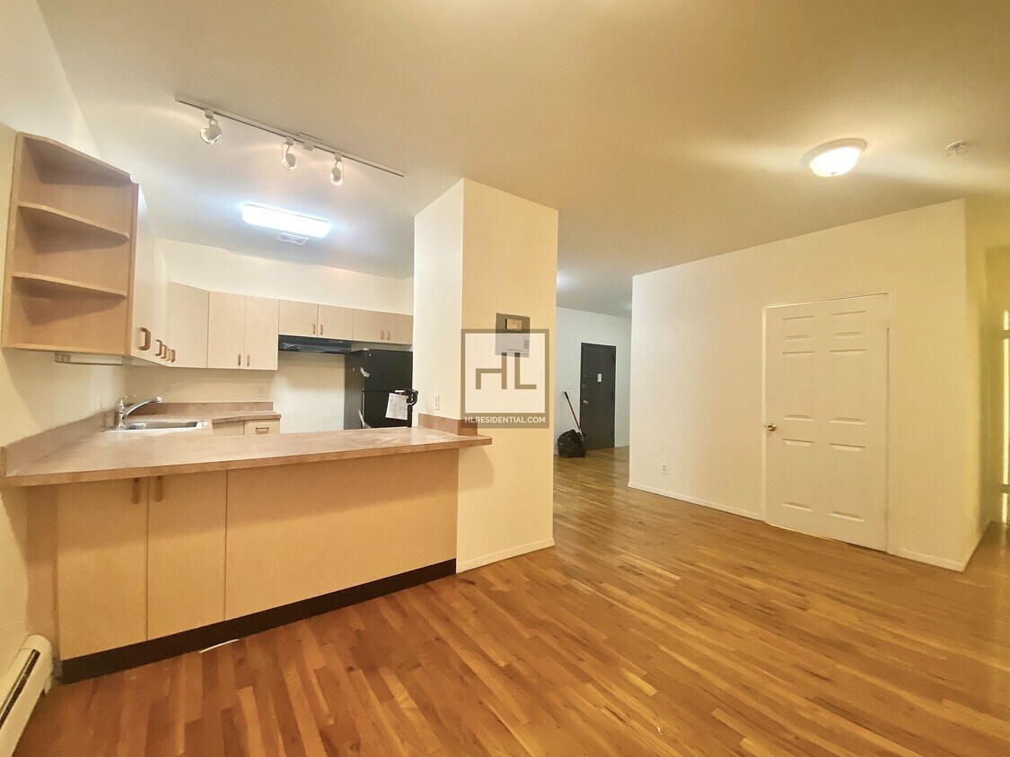 Foto principal - Willoughby Ave