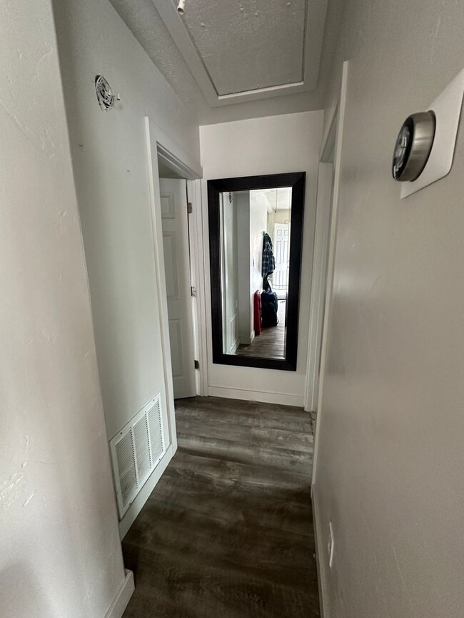 Building Photo - GORGEOUS West Valley Home!!!