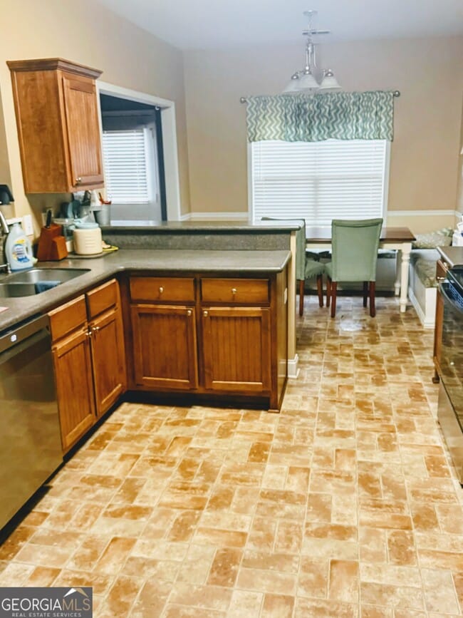 Building Photo - 141 Feldspar Dr