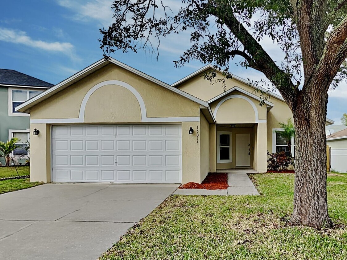 Primary Photo - 16015 Buxley Ct