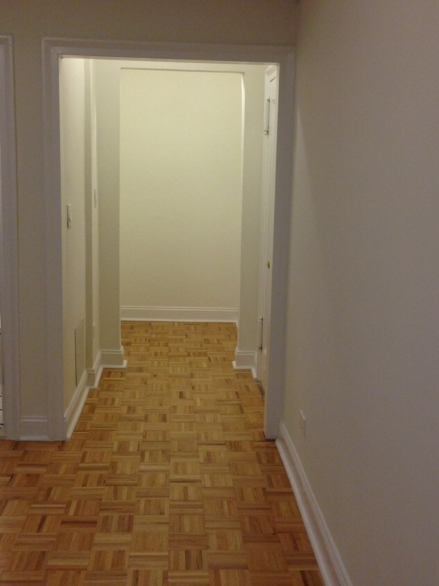 Primary Photo - 58 Clark St