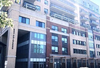 Building Photo - 652 Princess St