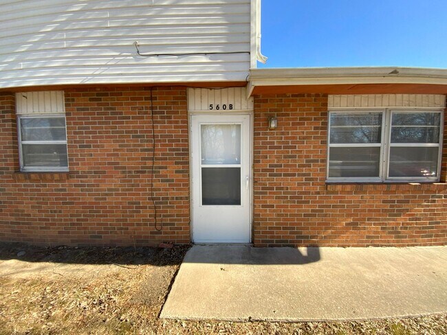 Foto del edificio - 560 NE Park Ln