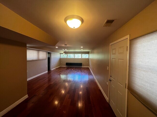 Foto del edificio - 2544 Spruce Rd
