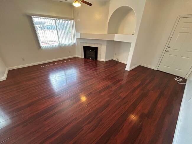 Building Photo - Charming condo in desirable West Las Vegas location