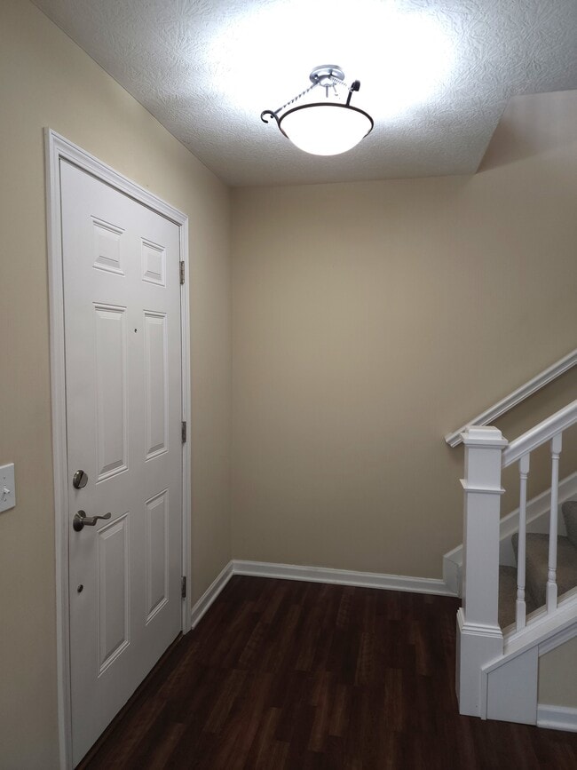 Building Photo - 9301 Cliff Springs Trail