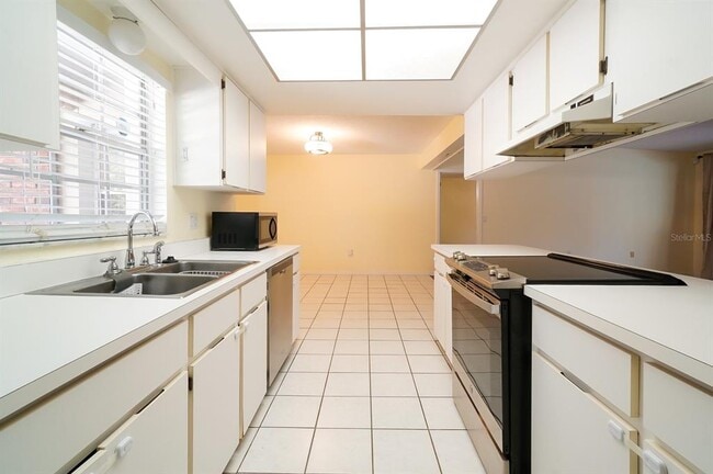 Foto del edificio - 6260 Morning Mist Ln