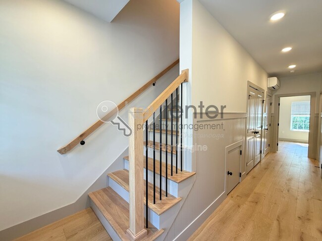 Building Photo - 1072 Amelia Ct