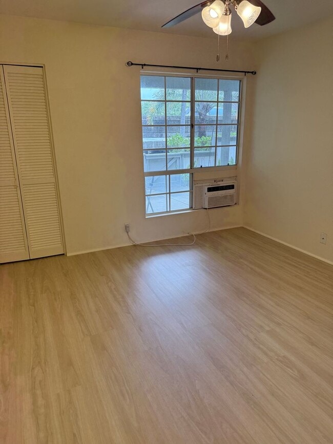 Building Photo - Crosspointe One Bedroom