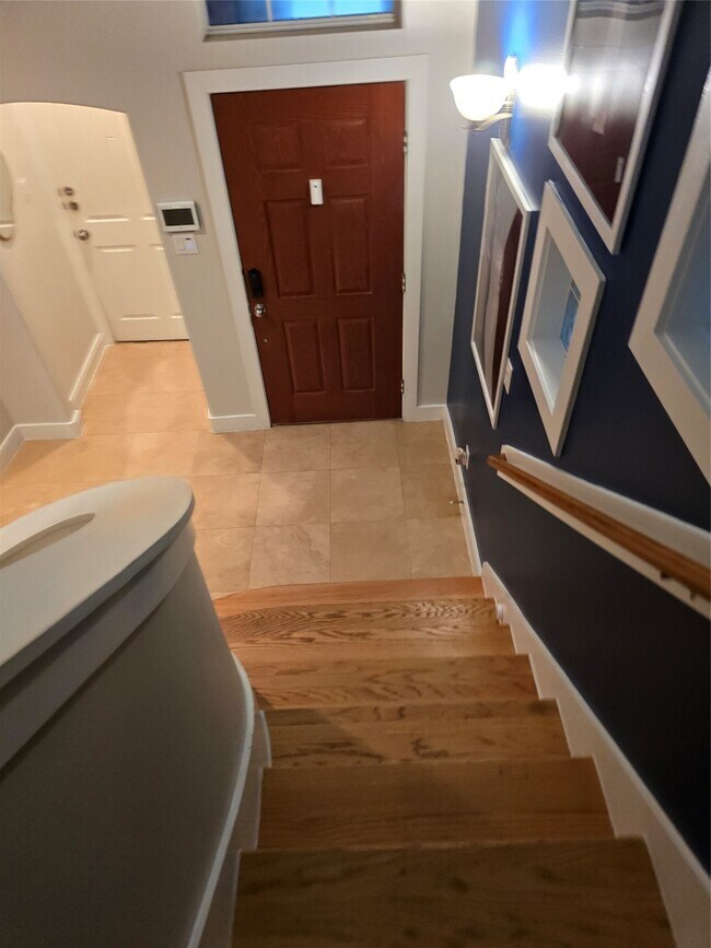 Foto del edificio - 5119 Oasis Park Ln
