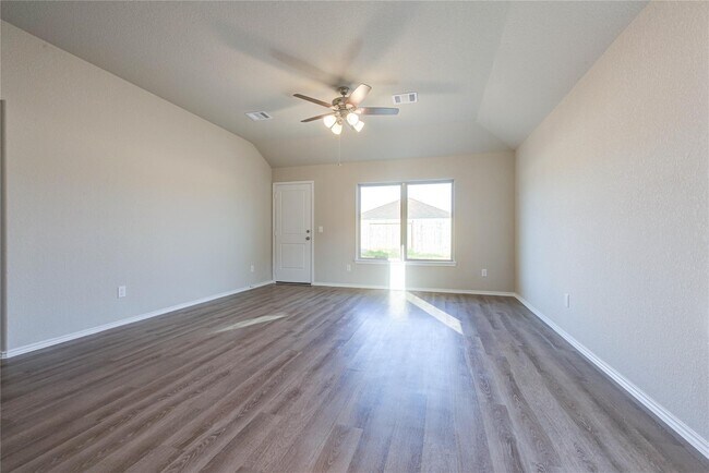 Foto del edificio - 127 Sterling River Ln