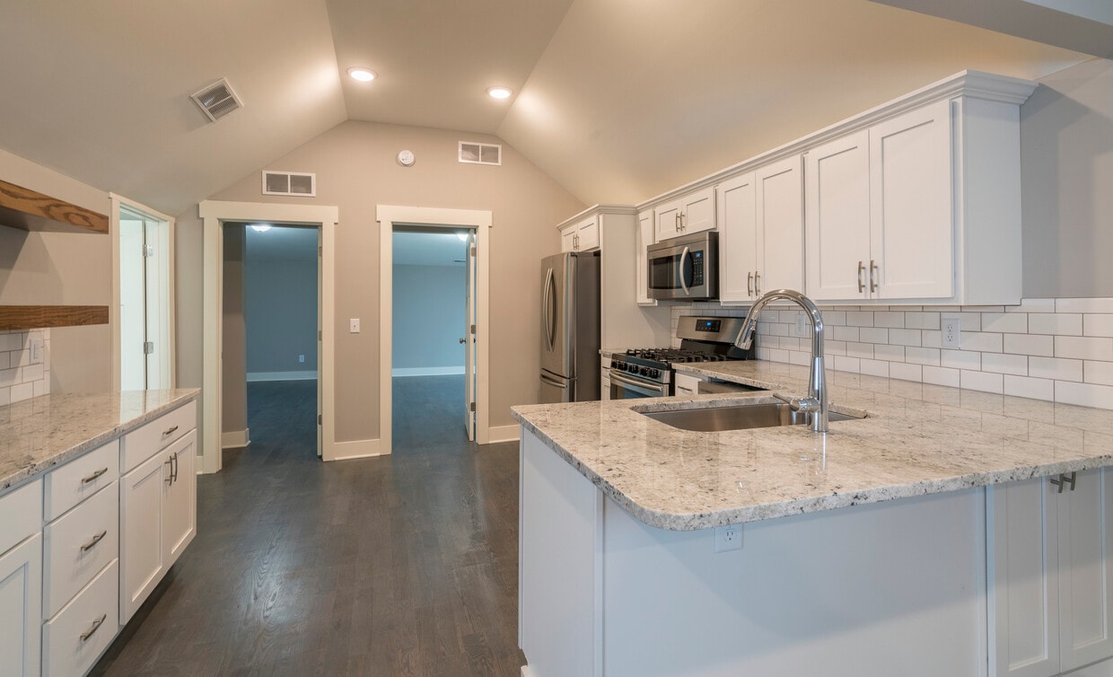 609 Sibley St NW, Grand Rapids, MI 49504 Townhome Rentals in Grand