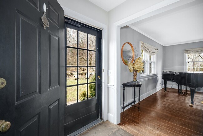 Building Photo - 24 Cartbridge Rd