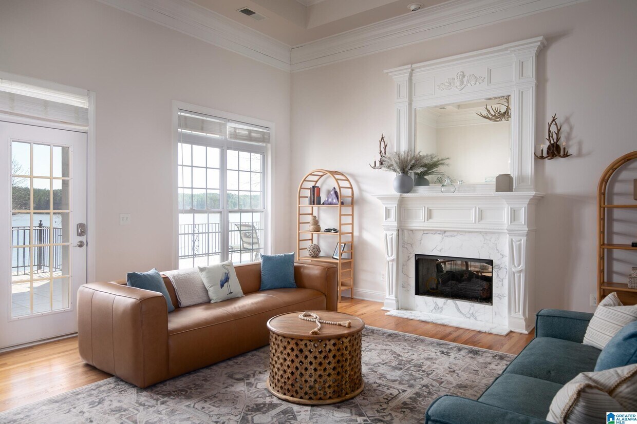 Foto principal - 89 Hall Cir