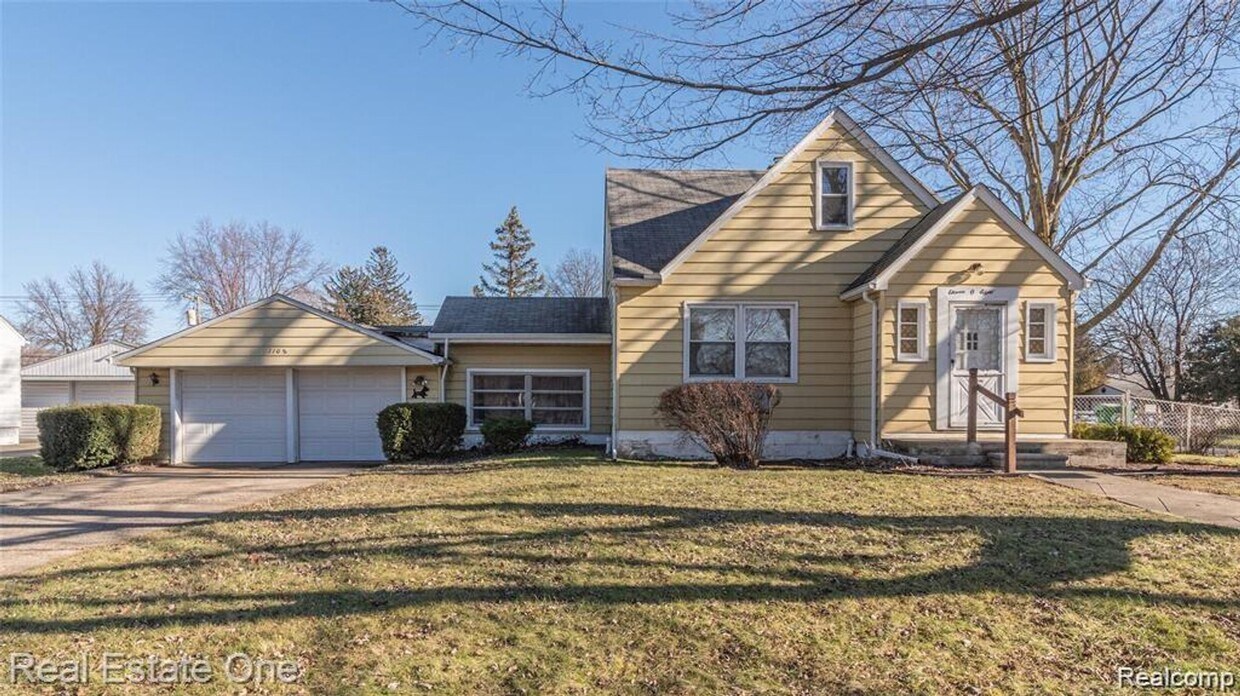 1108 Helen St, Garden City, MI 48135 House Rental in Garden City, MI