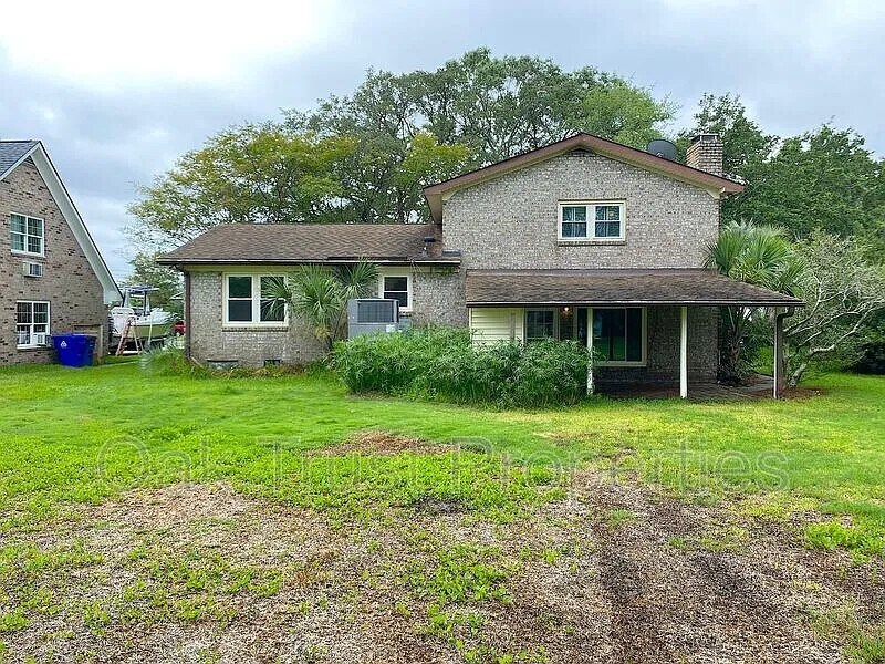 Primary Photo - 1914 Capri Dr