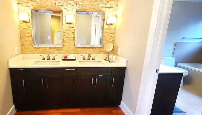 Foto del edificio - 8826 NW 189th Ter