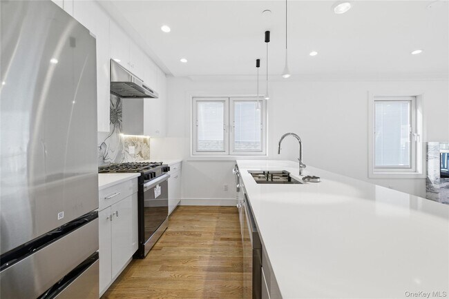 Foto del edificio - 550 E Harrison St